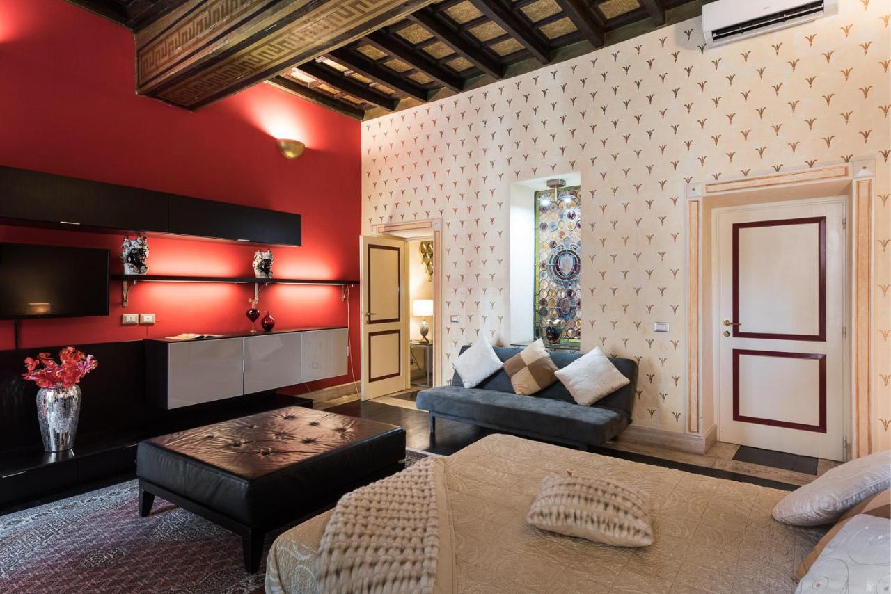 Nsm 71Viadelcorso Appartamento Con Terrazzo ローマ エクステリア 写真