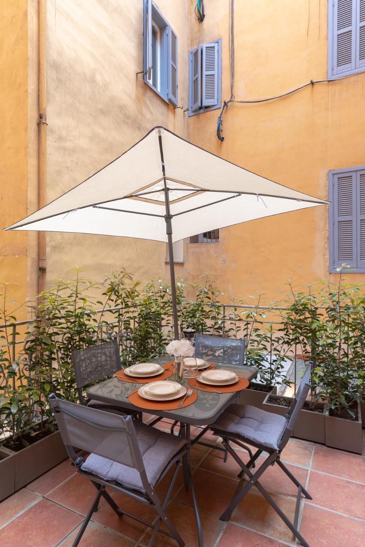 Nsm 71Viadelcorso Appartamento Con Terrazzo ローマ エクステリア 写真