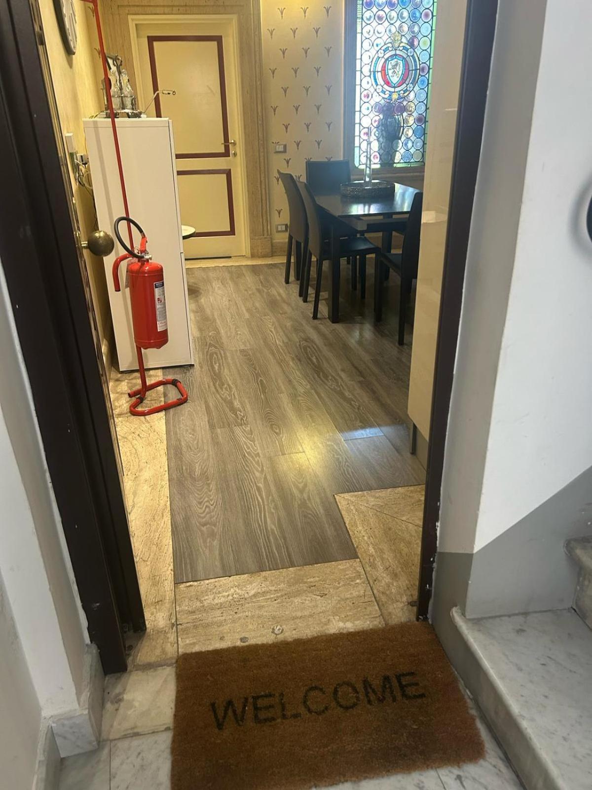 Nsm 71Viadelcorso Appartamento Con Terrazzo ローマ エクステリア 写真